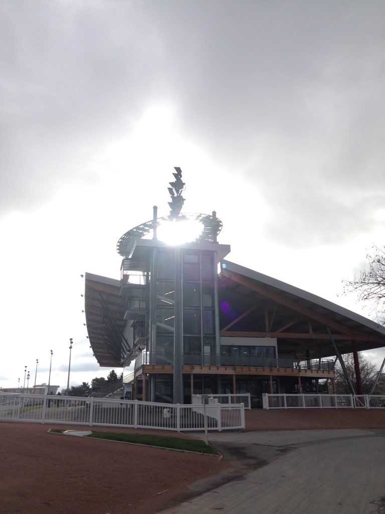 ChampLadies's tweet photo. Aujourd'hui ne ratez pas la course #Champladies à l'#Hippodrome de #Reims! A partir de 14h et pendant toute l'aprem! https://t.co/Zd24pLFl2q