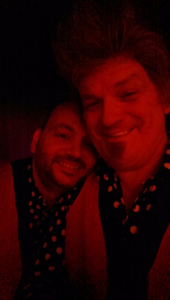 maasje70's tweet photo. Voor al uw feesten en partijen! #thedarlings #patternaat @boermanstheater https://t.co/ZQeHjwOq5Y