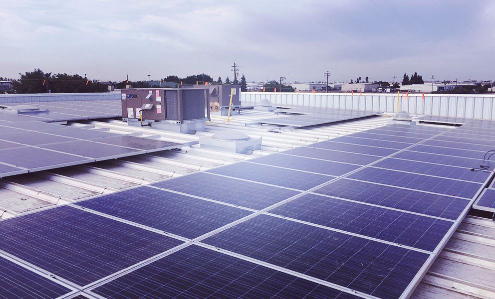 Commercial Solar in Fresno, CA vahaenergy.com/commercial-sol…