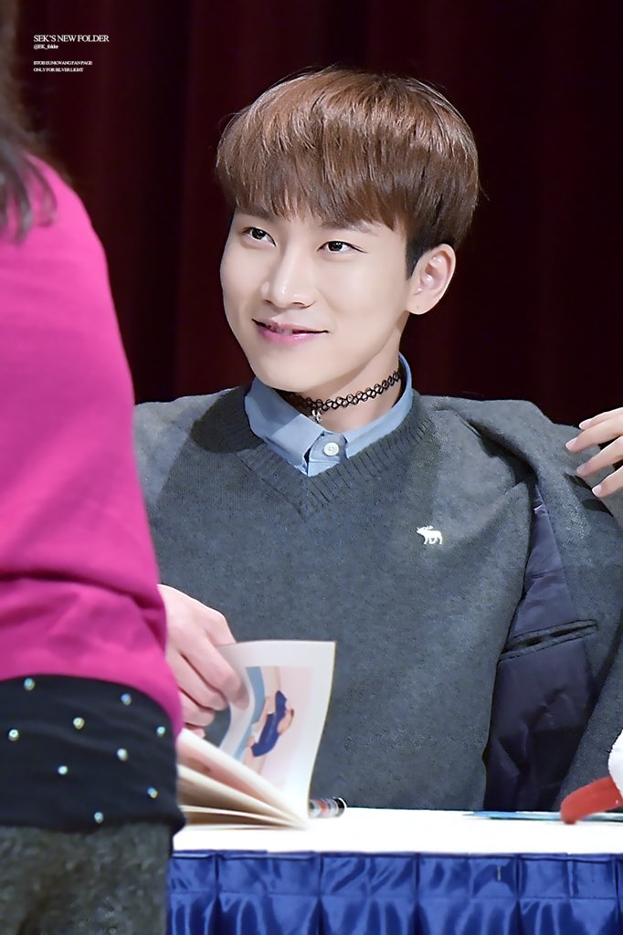 CUaUfR8UsAAEQ8o.jpg:large