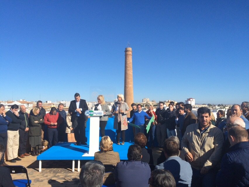 ppcadiz's tweet photo. Pelayo: la provincia de Cádiz tiene que dejar de ser conocida como la vergüenza de España. #EspañaEnSerio https://t.co/wQDpsxk24Y
