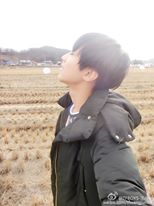 Wangjunkai21's tweet photo. 天气正好，自拍来电#今天我长这样# https://t.co/g1CXYQhau4