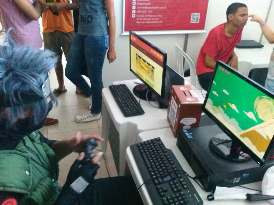whalesoft's tweet photo. Kakashi is playing #origamiflight ! #sharingan #cosplay #indiegamers https://t.co/eidIal75e8