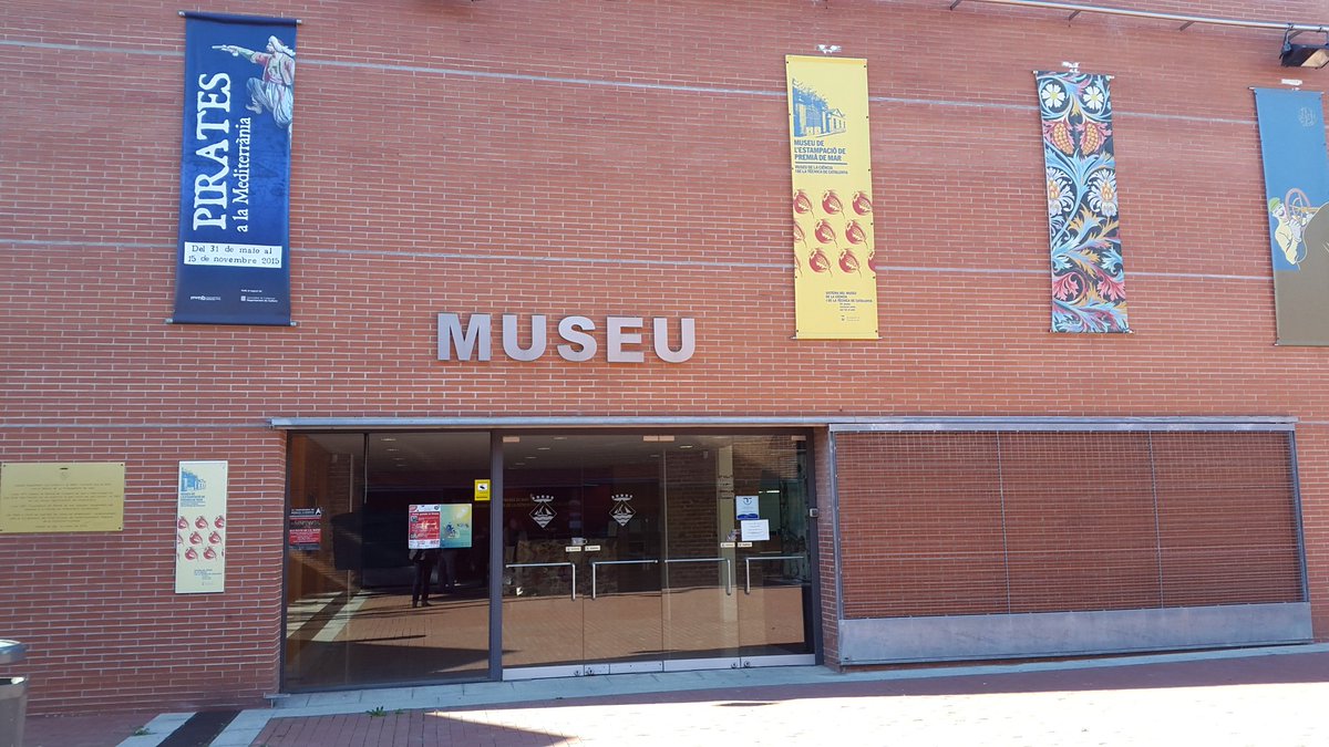 peinadormarta's tweet photo. Al @museuestampacio @premiademar conferència La química del color a Catalunya a càrrec d'Assumpta Dangla #SC15cat https://t.co/3mSrBCnPYk