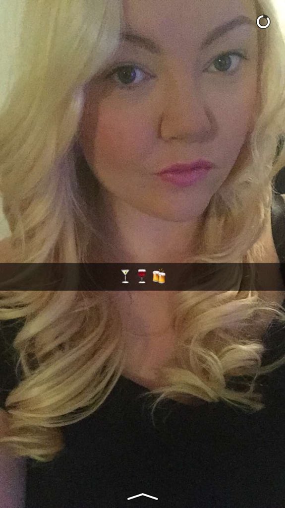 SaraBence's tweet photo. Absolutely in love with my new hair by #extendthetrend π #extensions #tapeinextensions #blonde #curls #longhair https://t.co/fVCGkghtor