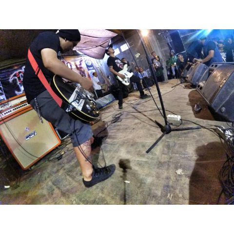 The last song!!!ROCK N ROLL LIFE!!@HARIGENERASI <a href="/PARAGENERASI/">ig : @hari.generasi</a>