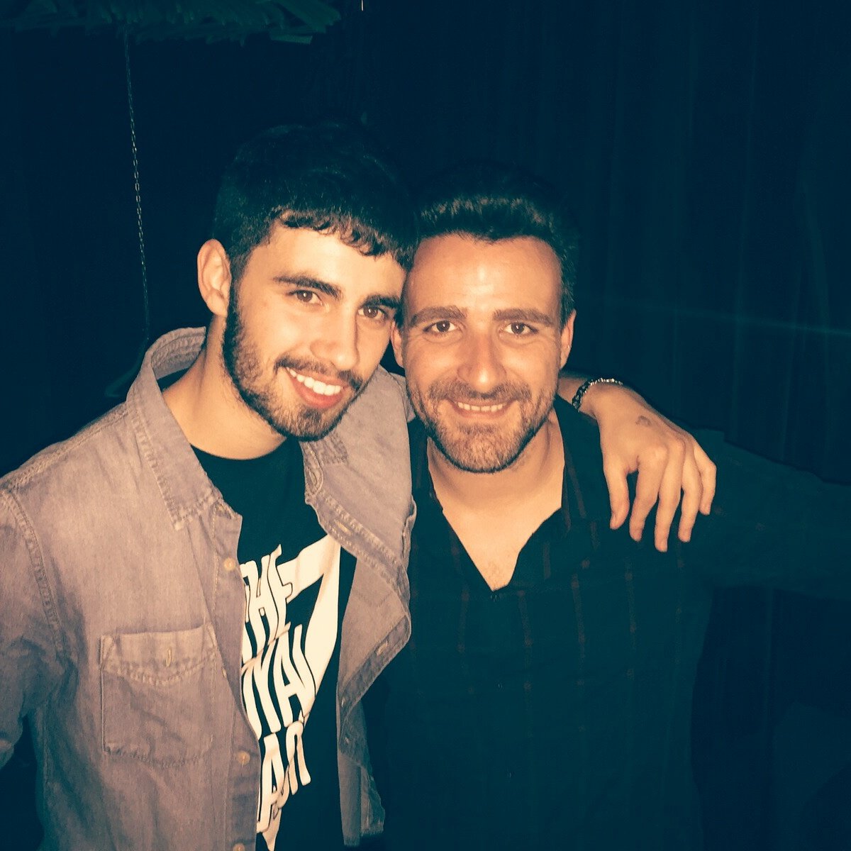 Se encuentran pocos compañeros tanto arriba como abajo del escenario. GRACIAS @esfunambulista <a href="/SalaEgoLive/">Sala Ego Live</a>