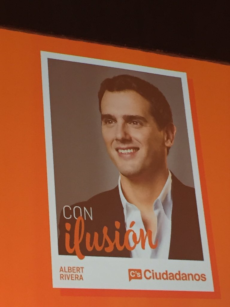 LuisSalvador's tweet photo. Ya tenemos lema la campaña: "Con ilusión" La que despiertan @Albert_Rivera y @CiudadanosCs #IlusiónNaranja https://t.co/wIU8kTYcRi