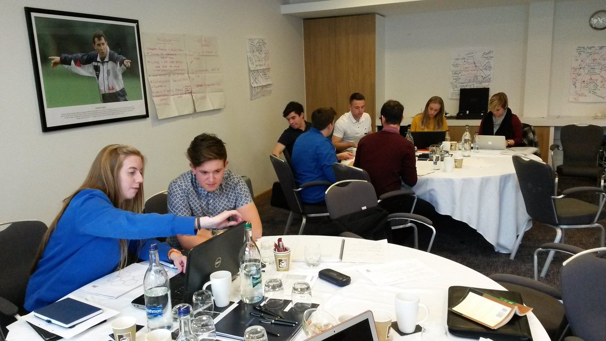 donnamcivor's tweet photo. @Linesy15 @TheFaNYC discussing inspirational leaders #NGYC #26Crates https://t.co/yHxqa5jxJQ
