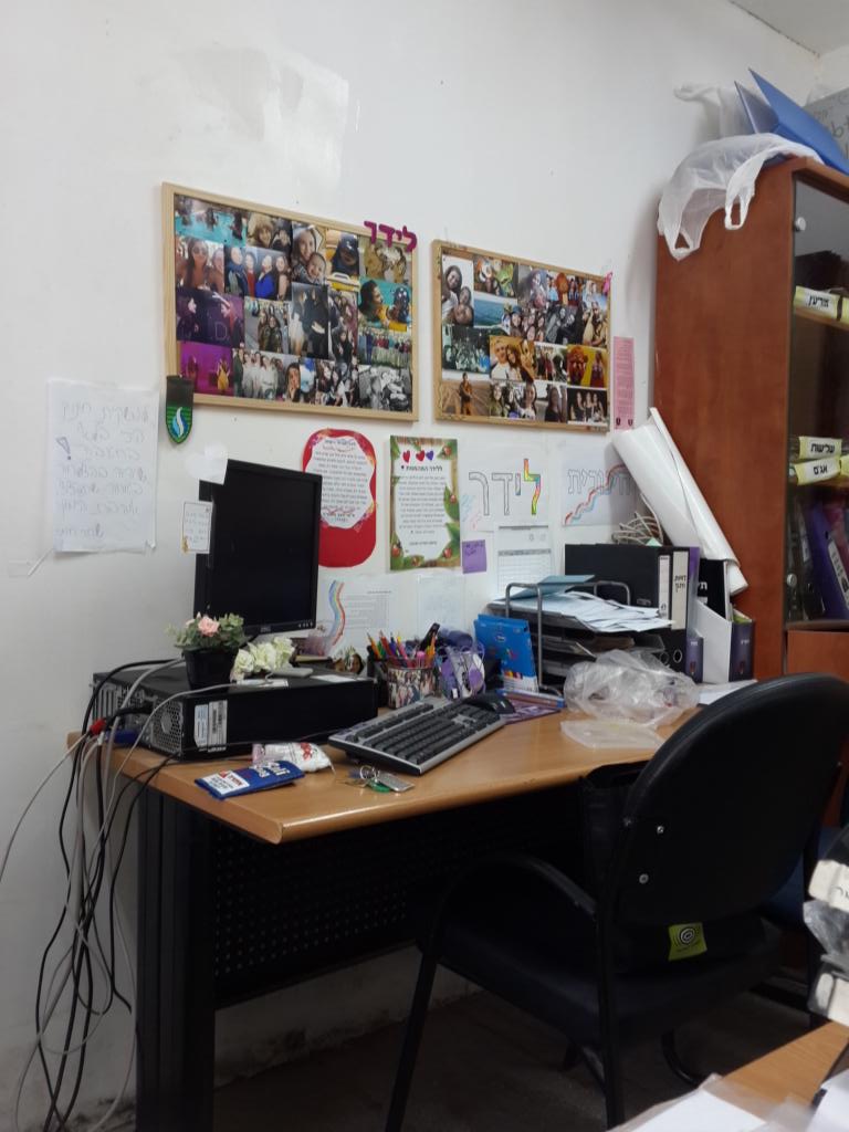 LidarSadan's tweet photo. אני אוהבת את המשרד שלי https://t.co/d2vSWHGQjh