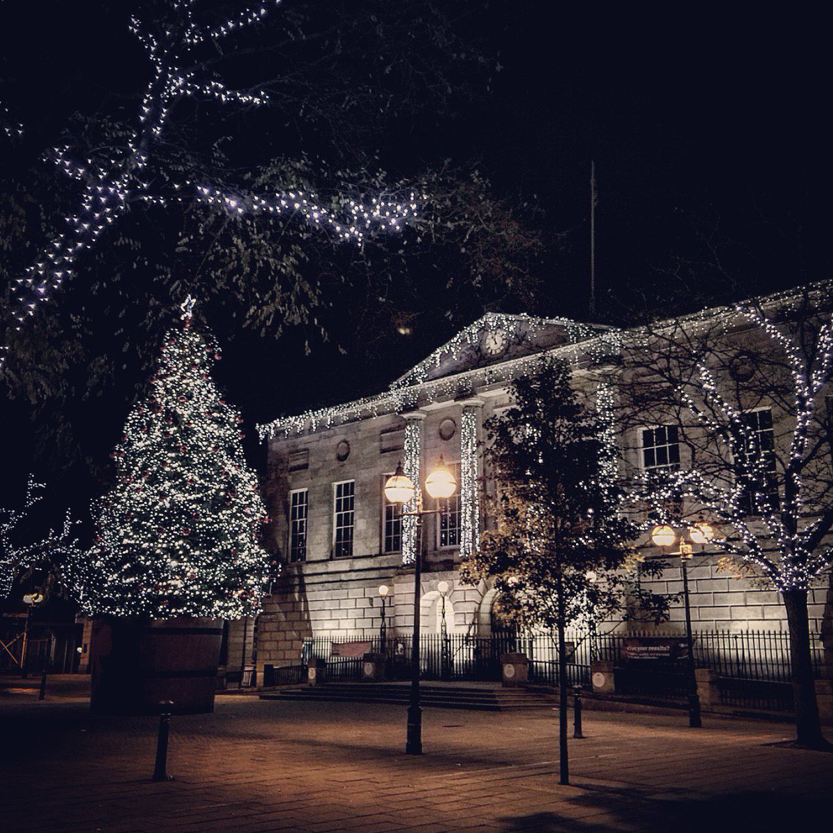 Stafford looking rather festive last night at the lights turn on event #ChristmasIsComing #christmas #lights
