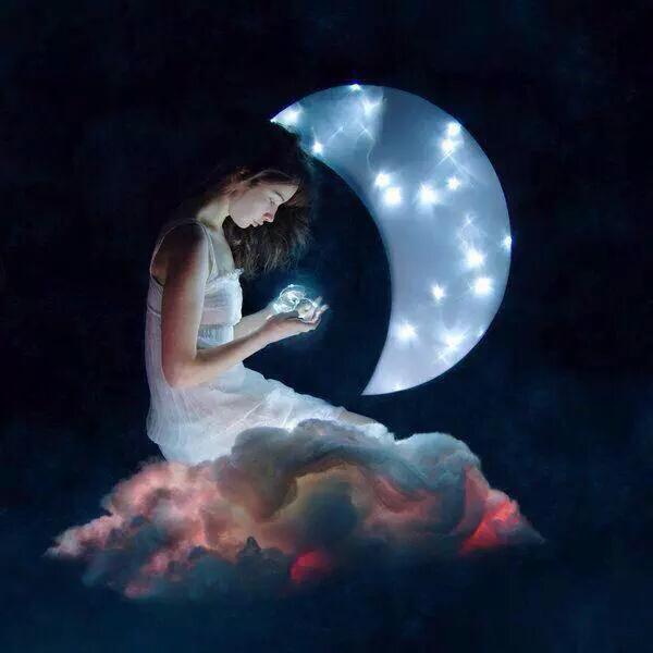 gece__yazar's tweet photo. Günün birinde herkes kendi yıldızını bulabilsin diye mi parlaktır yıldızlar?"
#ofline https://t.co/LtNy5w42rD
