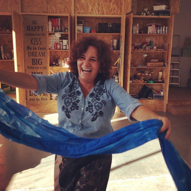 acontecemadeira's tweet photo. Colorir tecidos no Atelier Gatafunhos com Luisa! Recomendamos #acontecemadeira  #visitmade… https://t.co/qGWgkWL66Z https://t.co/eKtb6kMVFp