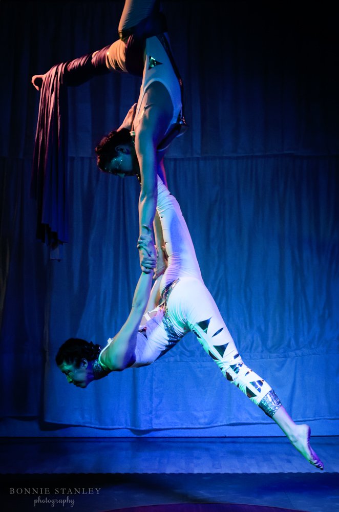 DogtownDance's tweet photo. Light Pours In workshops all day! #circusarts #stiltwalking #hoopdance #aerialflow https://t.co/OC9MNiVas3