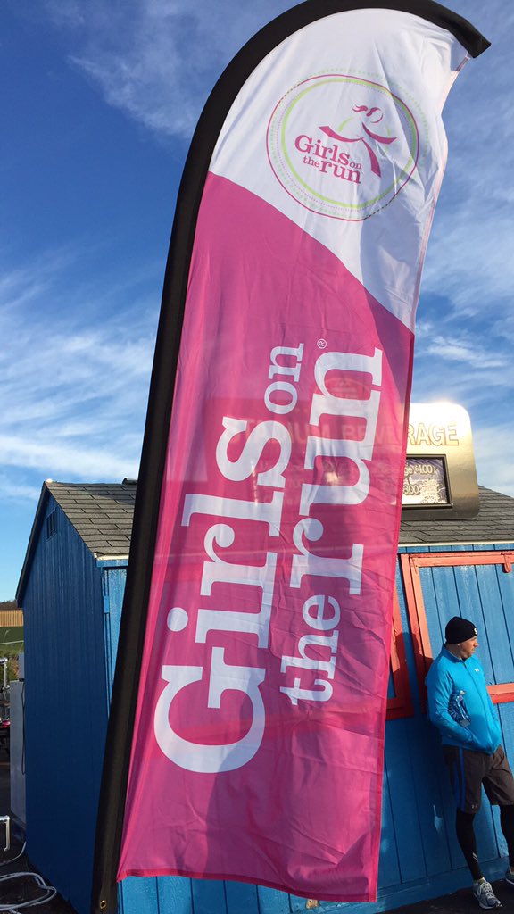 DanChrst's tweet photo. Great volunteer morning for @GOTR_CapArea alongside @bostella &amp; @Abby_140. Have a great 5K today! https://t.co/pBX80fTd0L