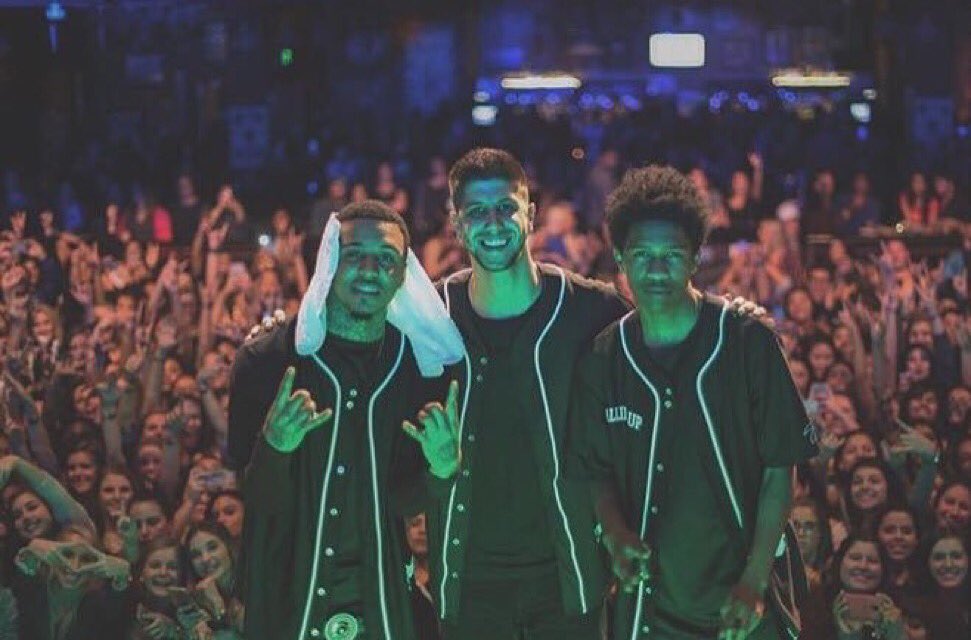 OfficialSoMo's tweet photo. Big shout out to these two for killing 36 cities with me on #TheFallinUpTour! https://t.co/zCdFQySF86
