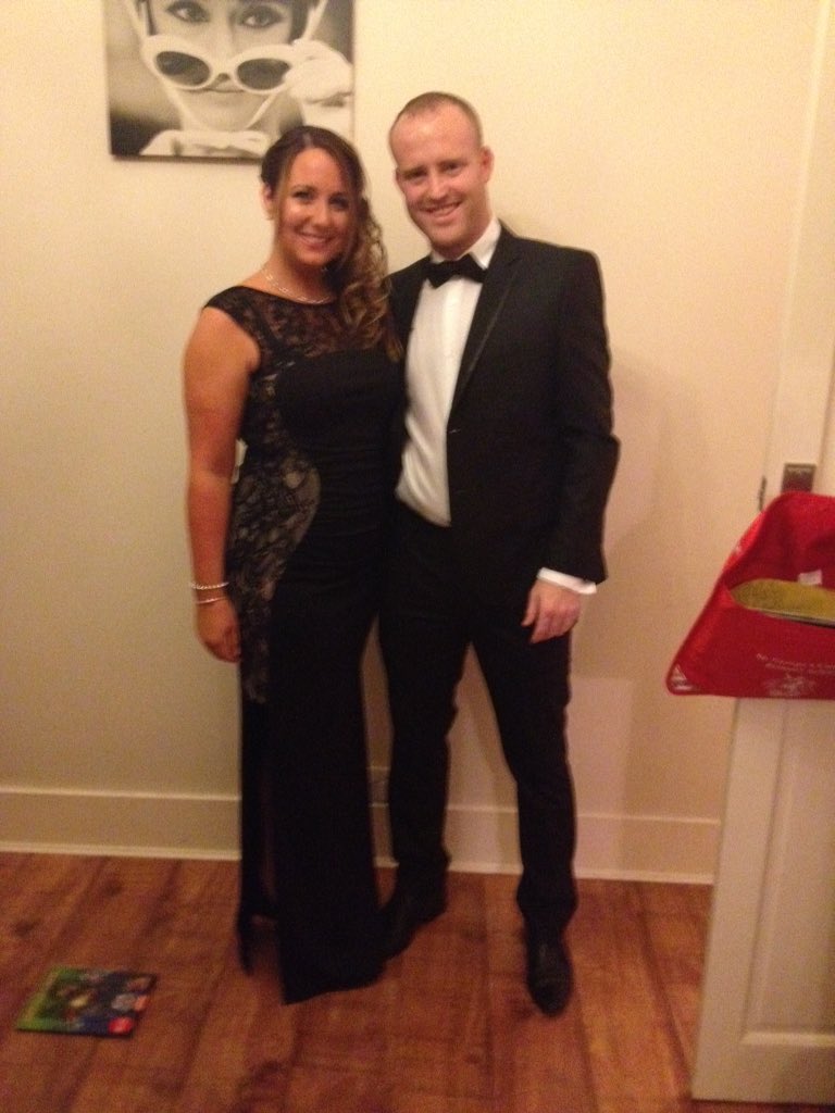 Cazluv81's tweet photo. Fab night at the ball. Amazing dress @michkeegan, Thanq!! https://t.co/YshDovHGcE