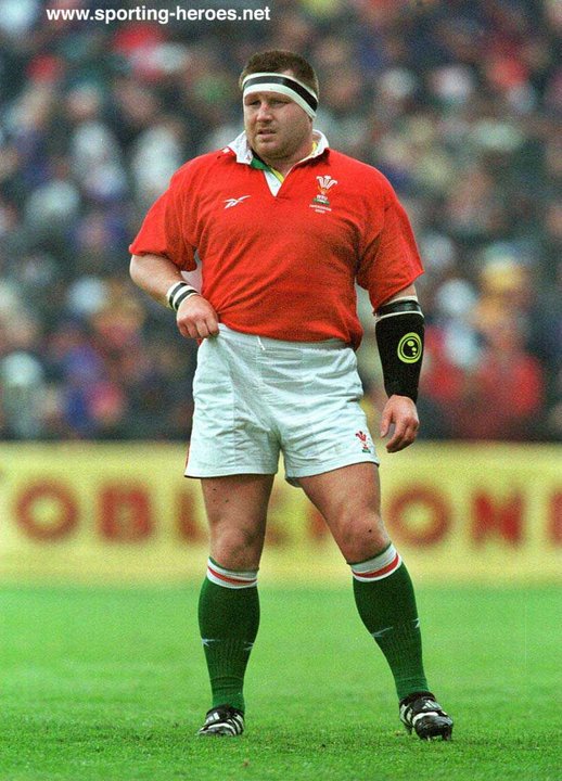 Lush_Legs's tweet photo. Average Welshman vs Average Englishman https://t.co/spmjSK2NIH