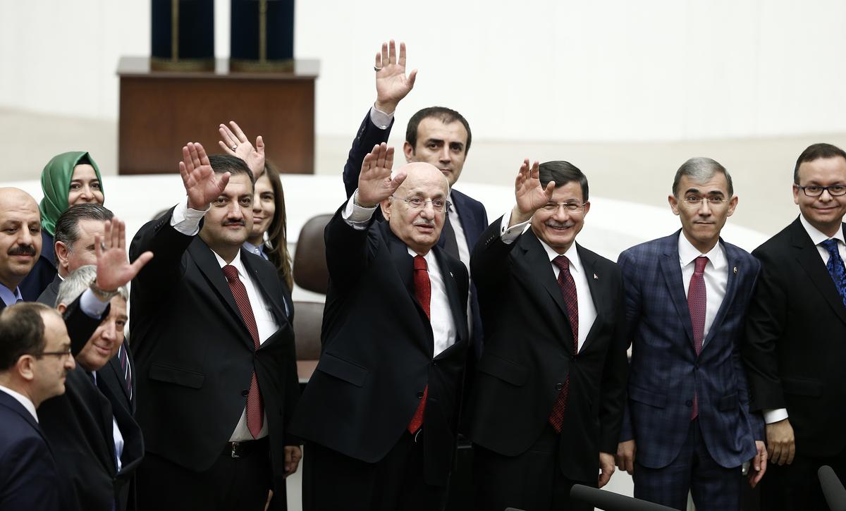 Akparti's tweet photo. Meclisin Yeni Başkanı İsmail Kahraman
https://t.co/koWMDlelQr https://t.co/jALImd2t5m