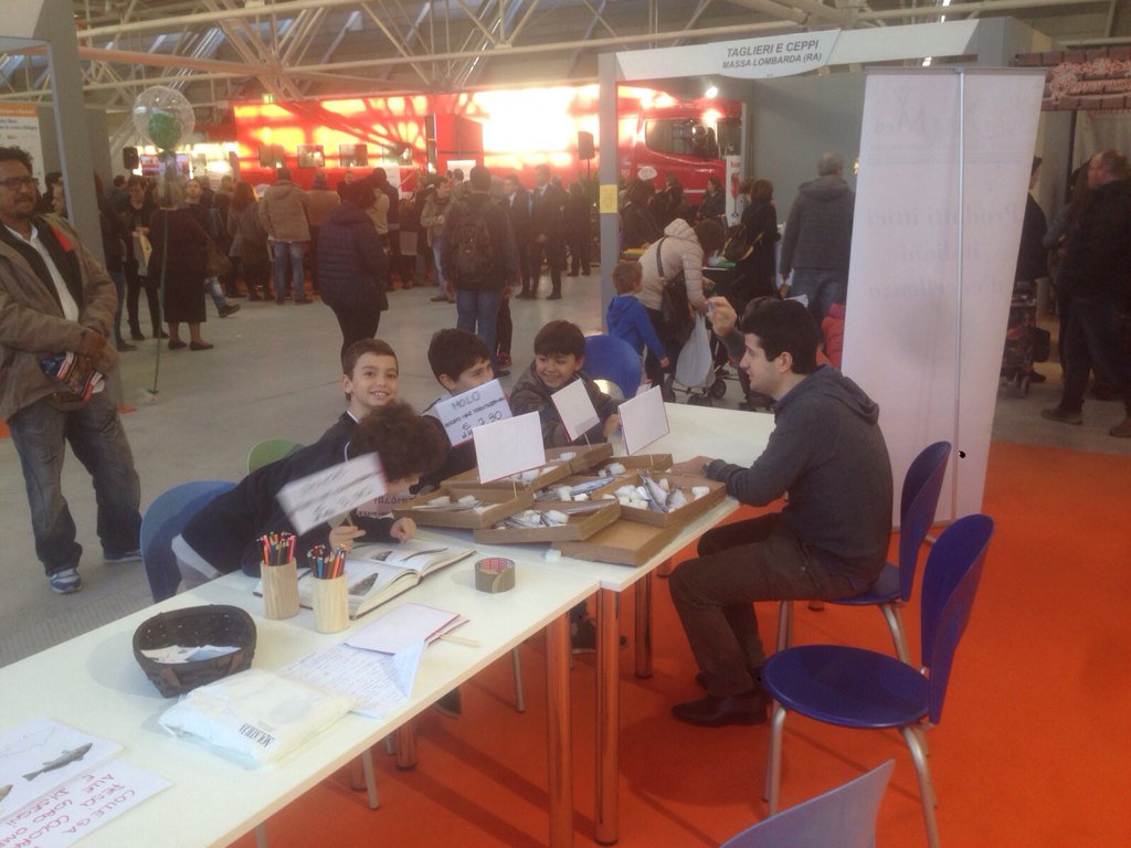 lamo_italiano's tweet photo. I laboratori dell'#AMO al @FoodPastryFair insieme a #Qualimed x diventare piccoli grandi consumatori consapevoli https://t.co/bOK27iDHQn