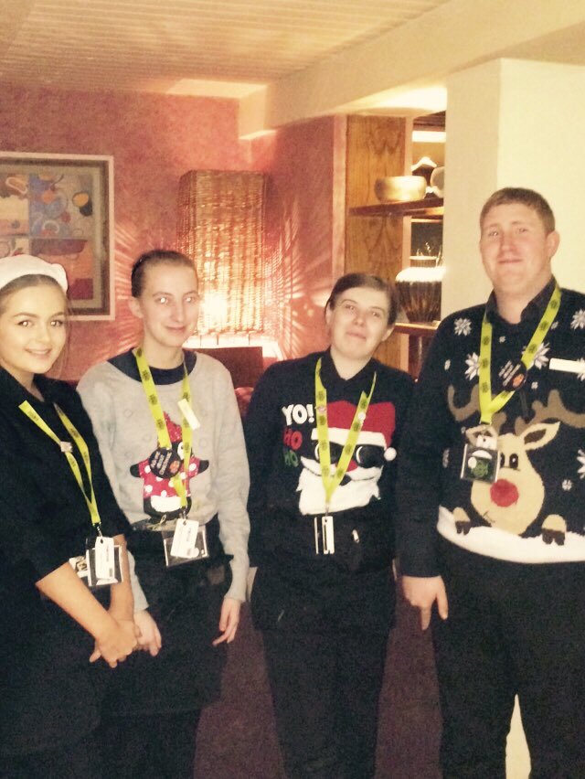 Getting ready for Christmas <a href="/timdutt17/">Tim Dutton</a> <a href="/WeAreSUGM/">WeAreSUGM</a> <a href="/theNelsonTT/">TheNelson</a>