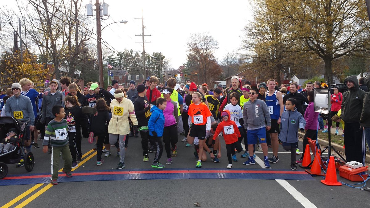 ViennaTurkeyTrt's tweet photo. Vienna turkey trot #13 in the books. Thank you and congratulations to all our runners#rundc #turkeytrot https://t.co/75zA9iWyBv