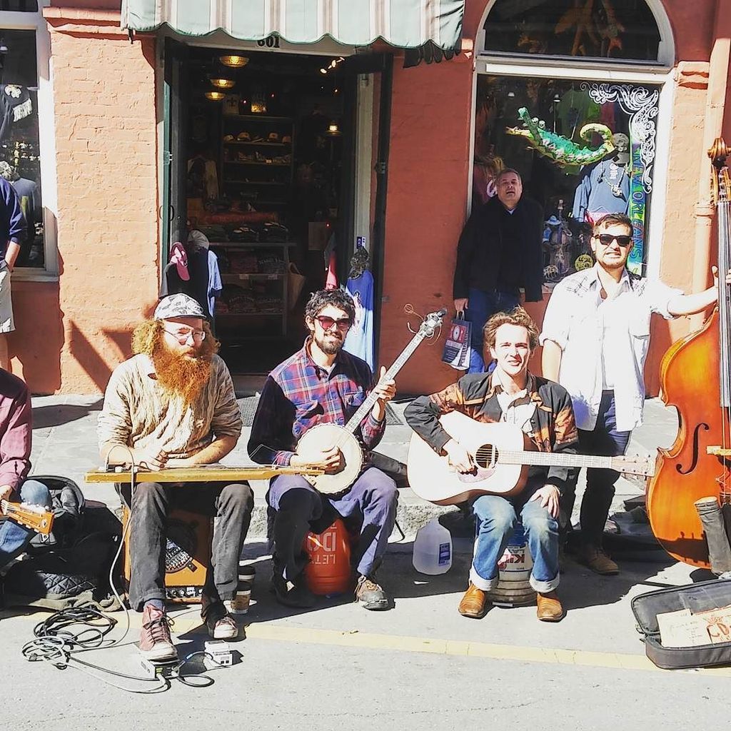 M_U_S_I_C_news's tweet photo. @bicyclewarriorprincess : https://t.co/ntfmR8c8Zk | Royal Street Folk #attheoffice #folkmusic #neworleans #datbear… https://t.co/aKAKeSVc8e