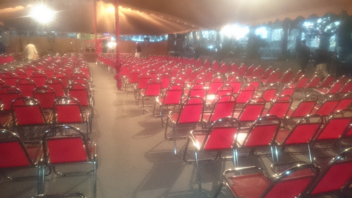 Wasim_wazir's tweet photo. Alright here we go. Stage is ready. 💝💝💝
#ISBLBE #PTI @ptiofficial https://t.co/HGEDA9cVXw