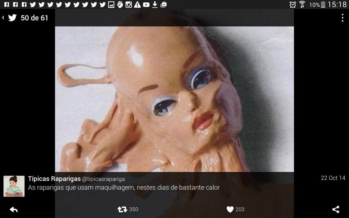 2days4die's tweet photo. "As raparigas que utilizam maquilhagem" mas pede maquilhagem para o natal........ onde está a bipolaridade????¿¿¿¿ https://t.co/RU201o77SB
