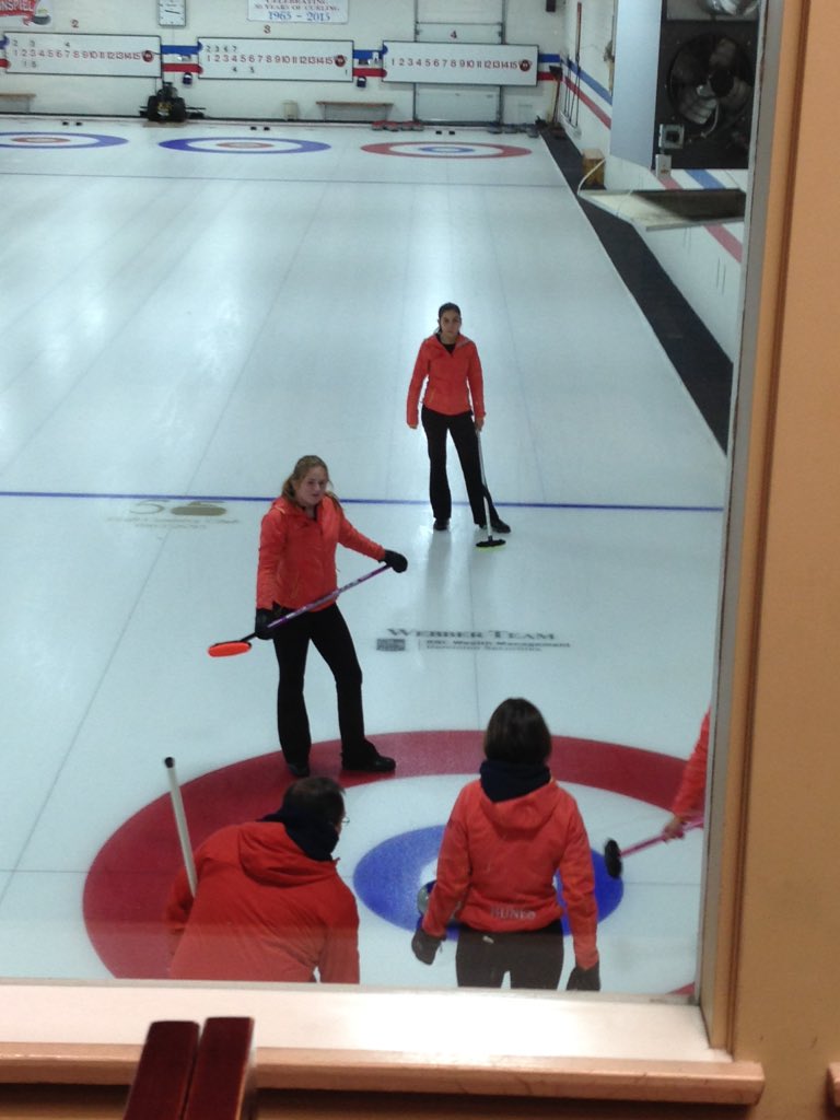 teamanunes's tweet photo. Bypassing zones allows us to have a practice today prior to regions. Thanks to @GaltCntryClub for the ice. https://t.co/Tg3szV49FW