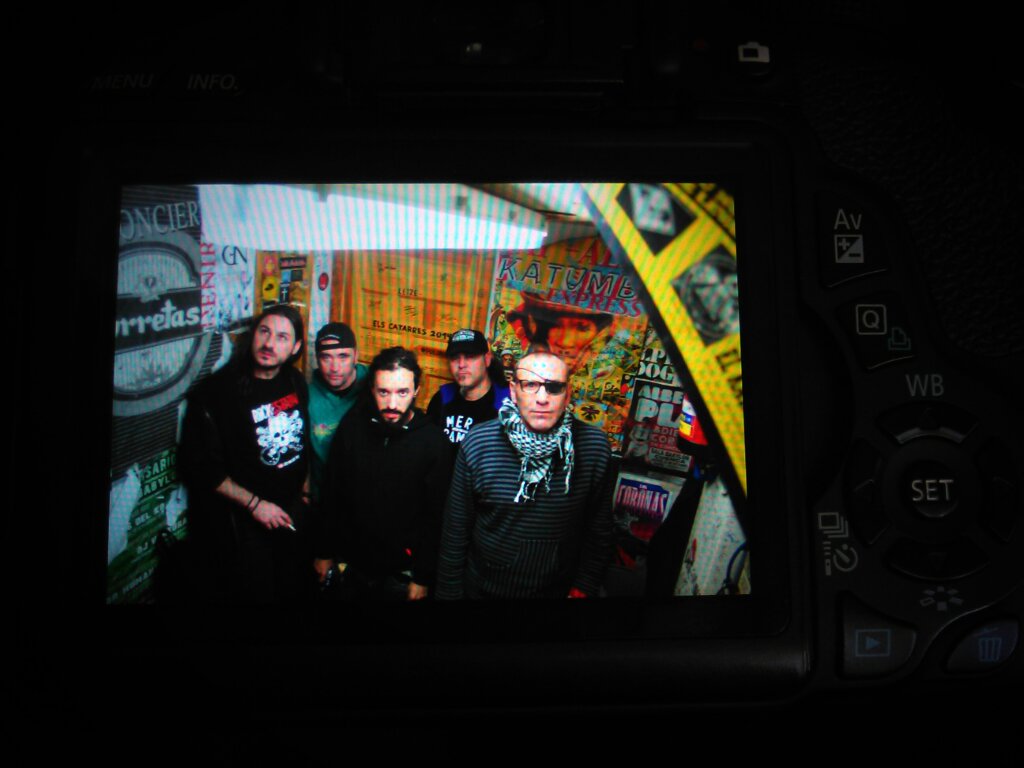 Amanda_Flan's tweet photo. Ayer fue un día brutal!! Entrevista y fotos del concierto d @sinkopegrupo en la web d @makingdos No os lo perdáis!! https://t.co/iPhj2On9lH