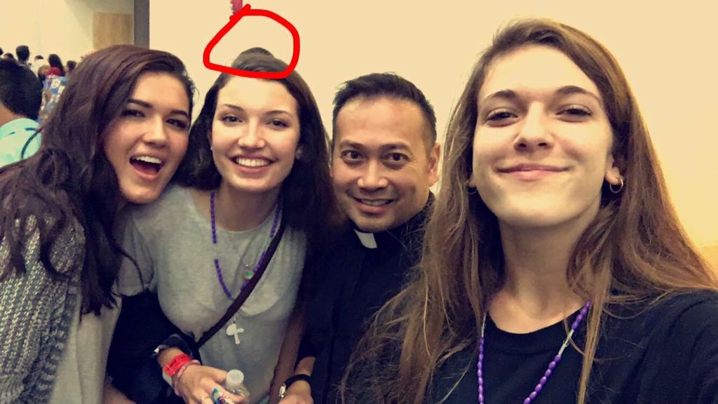 CIAbvhs's tweet photo. C.I.A takes on 2015 youth rally!!🎉@DioceseofVenice #DOVYouthRally https://t.co/WJCcLPWzDy