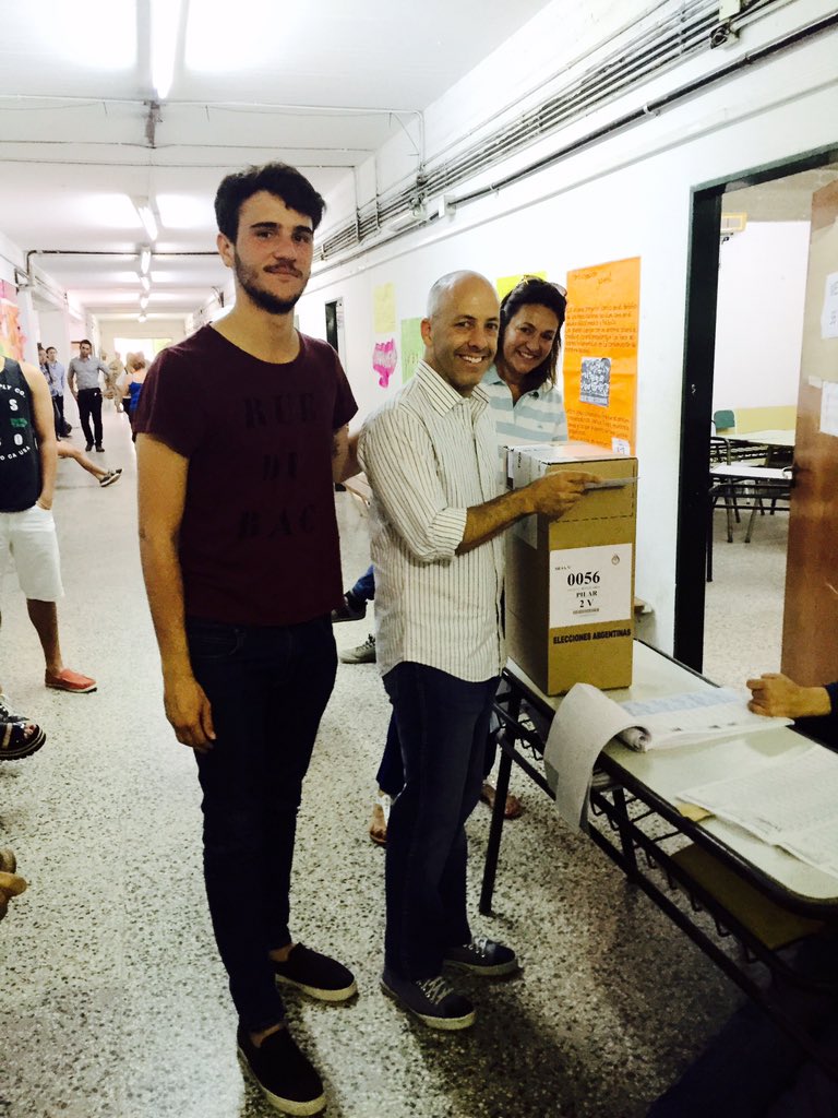 _pedrobledo's tweet photo. #AHORA acompañando a votar al intendente electo de Pilar @NicoDucote https://t.co/GAahb2DX6y