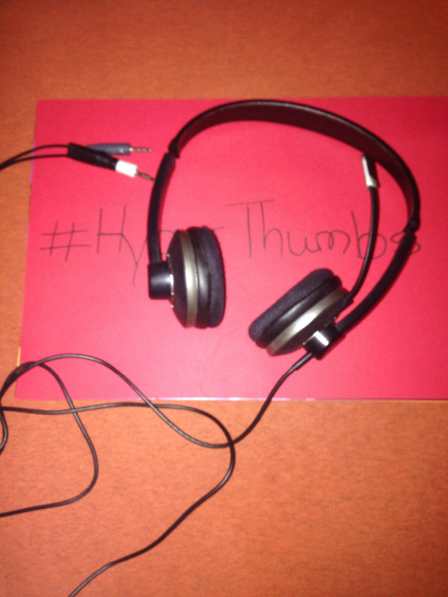 AlineSchokii's tweet photo. #HyperThumbs https://t.co/b846aHqgoh