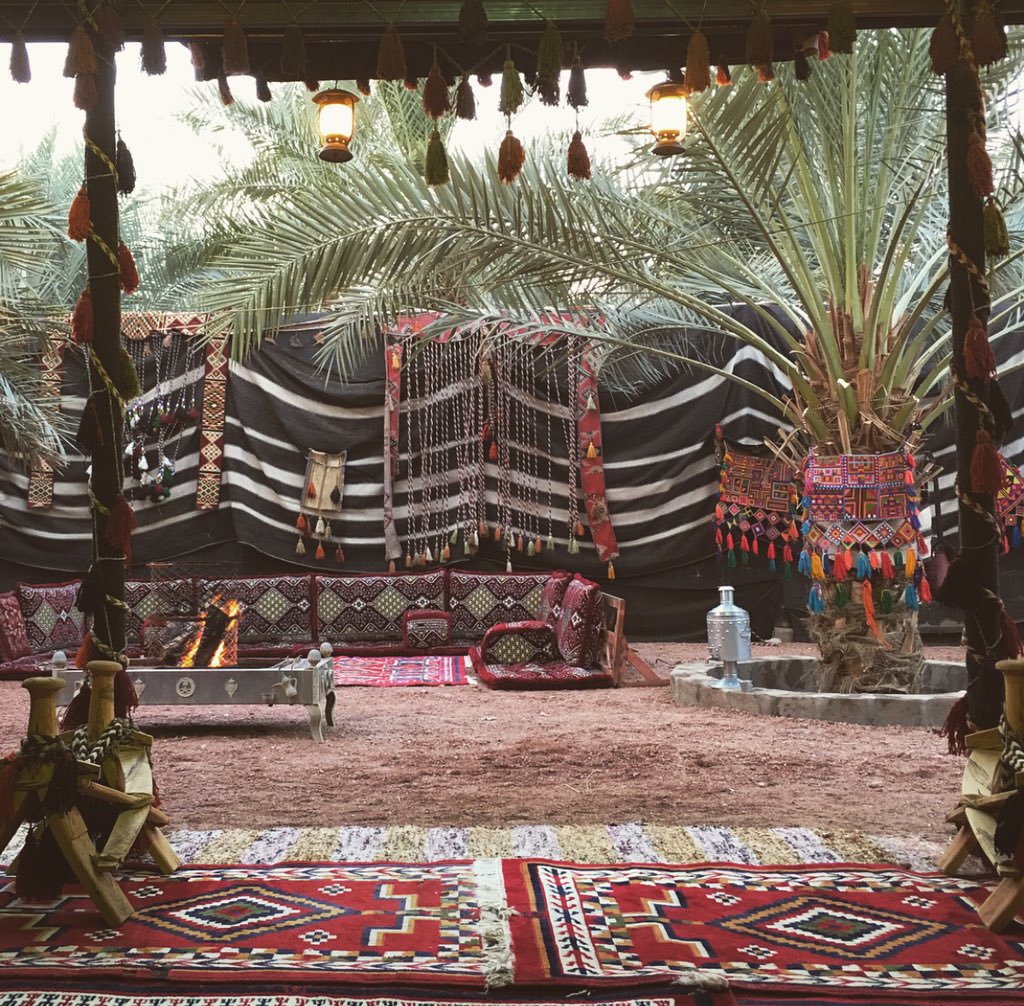 Madawi_A's tweet photo. الشتاء و الليل مع ريح الحطب
وش نحب اكثر من اجواء الشتاء

و المطر و الغيم وانفاس السحب
و صاحبن قربه عن العالم دفا
🔥❤️ https://t.co/kzP98PNRd0