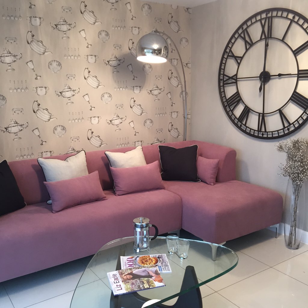 HomeSmithsJax's tweet photo. @jamesonseating keep meaning to share these with you - a couple of shots from latest #showhome ;) https://t.co/JXvcNiAoqB