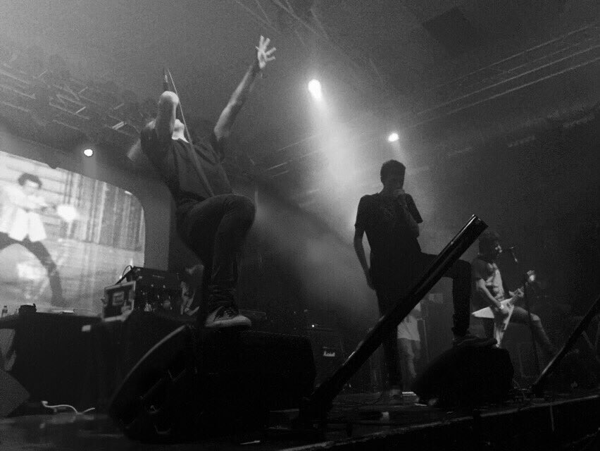 revolta_music's tweet photo. Eskerrik asko @FeverClubBilbao egon zinetenoi eta besarkada handi bat @LasTeaPartyDjs eta @MiddleFingersmu lagunei! https://t.co/gnNhVbTidb