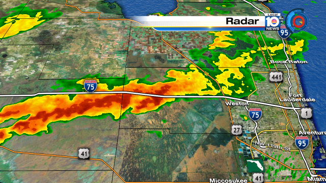 STRONG STORMS - Tracking a line of gusty showers/storms moving east over Alligator Alley I-95 in west Broward. https://t.co/7qOfo5cssc