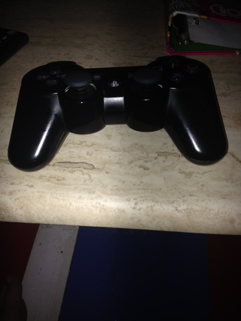 GIngelbrecht's tweet photo. Gamen is me leven #verslaaft https://t.co/AaeVwOLcoJ