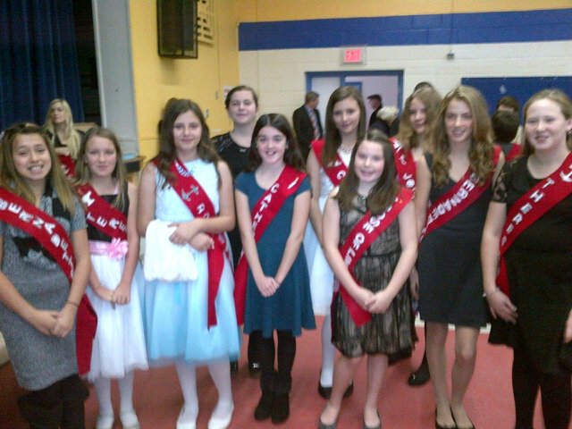 StDom122's tweet image. Beautiful grade 7 girls at Confirmation #pvncprays