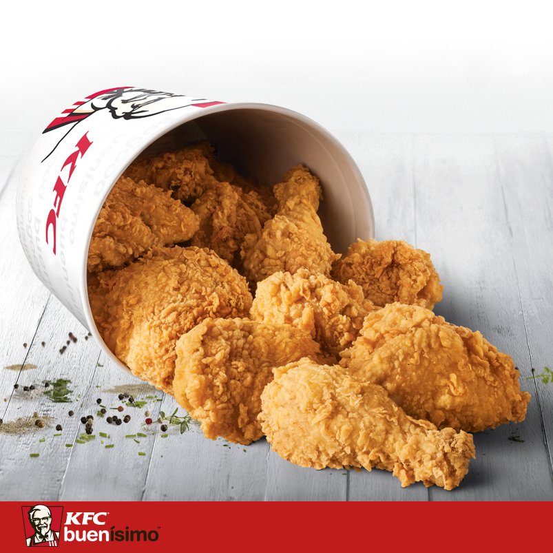 KFC_VZLA's tweet photo. No dejes que tu fin de semana se acabe sin devorarte este #BucketKFC ¡Pídelo por el #Autoexpress de #LaTrinidad! https://t.co/BCn12J7F1W