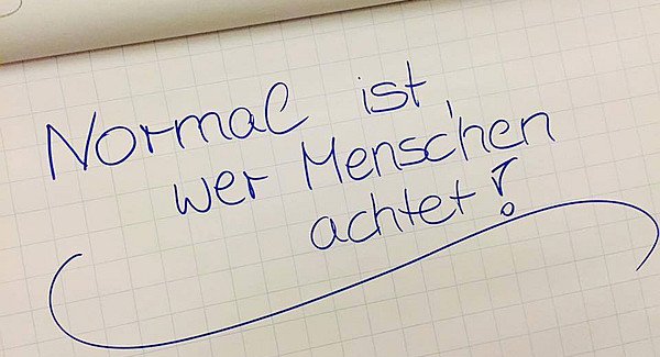 queer_de's tweet photo. Motto des CSD Hamburg 2016: "Normal ist, wer Menschen achtet" https://t.co/sMc1DAQRzo https://t.co/ar6LK4RoCu