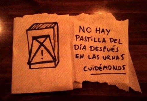 paulaperonista's tweet photo. 4 años de una mala decisión puede llevarte a vos, a tu familia y a los argentinos a la miseria #Elecciones2015 https://t.co/R9UPCvS3NA