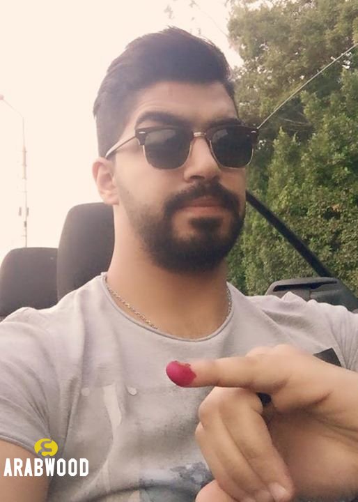 ArabwoodTV's tweet photo. النجم الشاب مينا عطا يشارك في الإنتخابات المصرية ويحث جمهوره على المشاركة من أجل مصر #عرب_وود https://t.co/HSeQ26cNpS
