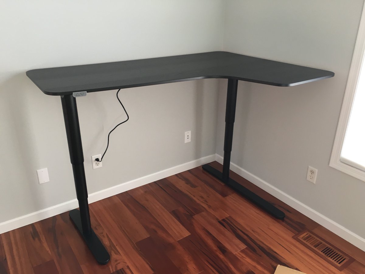 New IKEA Bekant standing desk. Assembly time: 45min (despite help from  toddler)., image size:1200x900