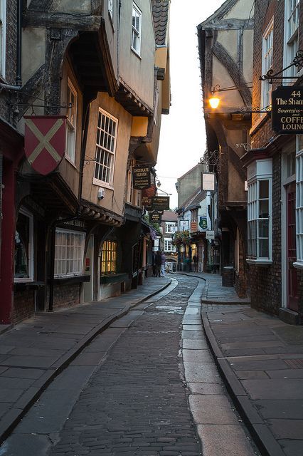YishaiMullins's tweet photo. York Shambles ,York,UK #ttot #travel https://t.co/CtWdnTmN7d