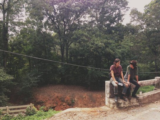 WalkingDead_AMC's tweet photo. Waiting for tonight’s #TWD… 📷: @AlannaMasterson https://t.co/pKcQNHKv1A