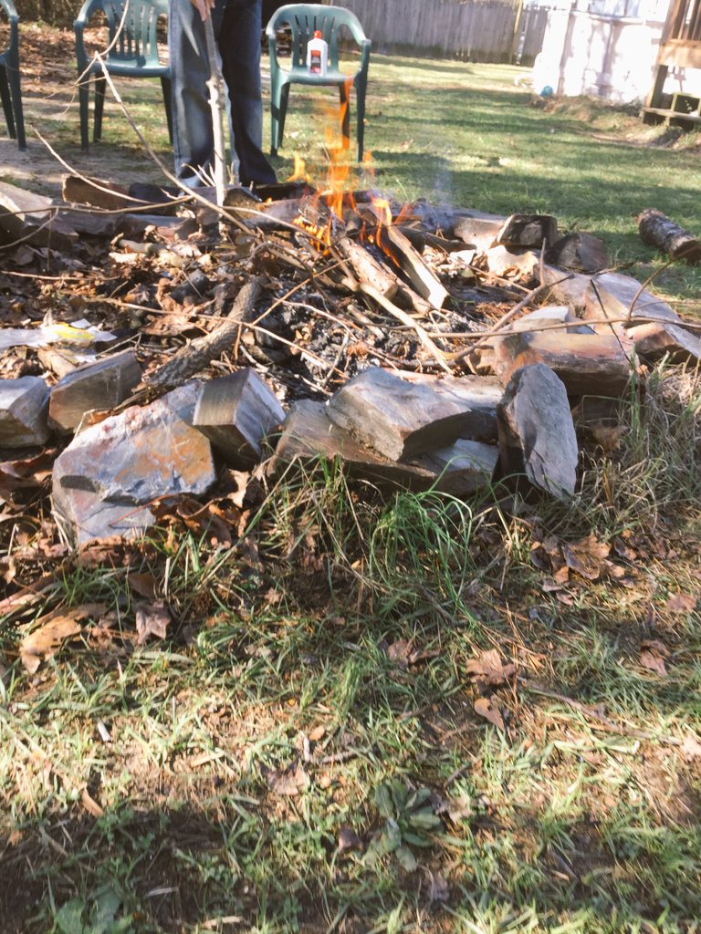 masxon's tweet photo. Some campfire fun ft a kid. https://t.co/lAF1bBhdYh