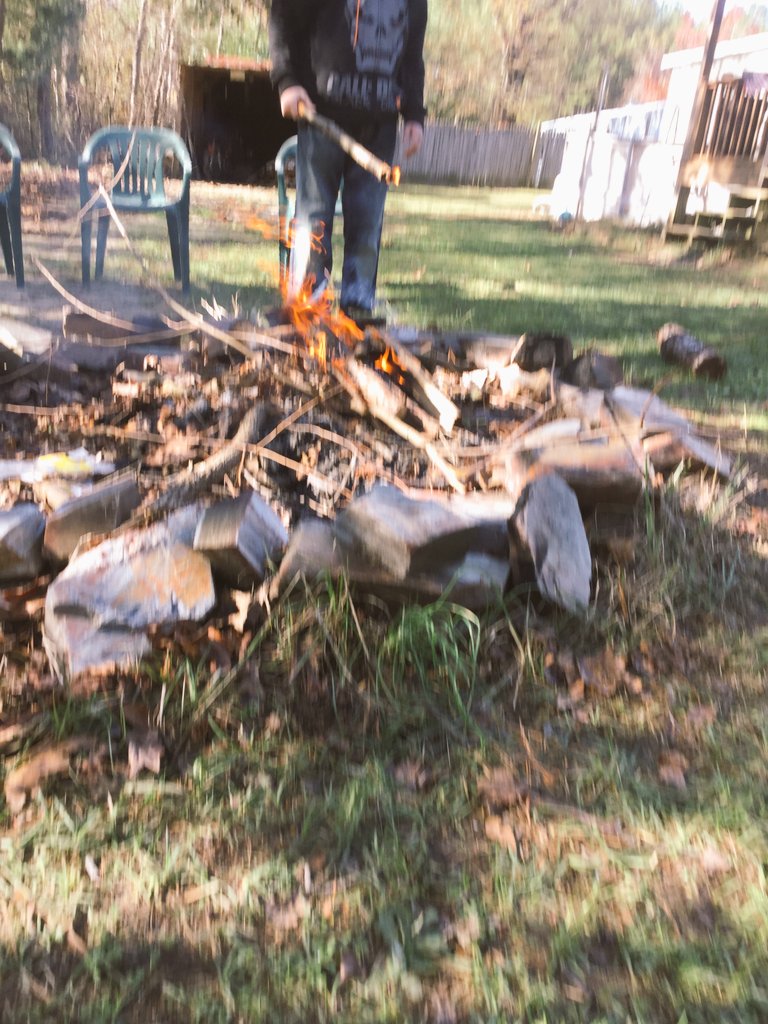 masxon's tweet photo. Some campfire fun ft a kid. https://t.co/lAF1bBhdYh