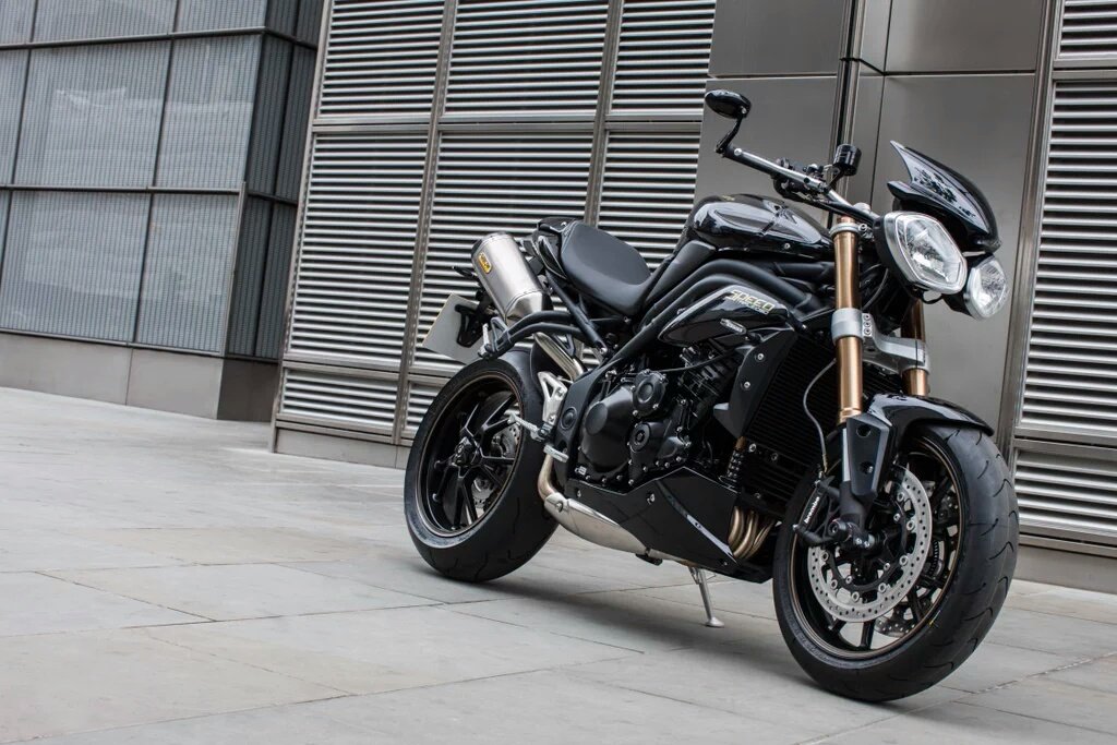 Vimalsumbly's tweet photo. #Think Speed Think #TriumphSpeedTriple #ThinkRide #ThinkTriumph #TriumphMotorcycles #ForTheRide https://t.co/VjyTUoYamC
